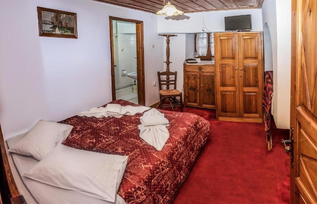Отель Archontiko Repana - Makrinitsa Stone Retreat Экстерьер фото